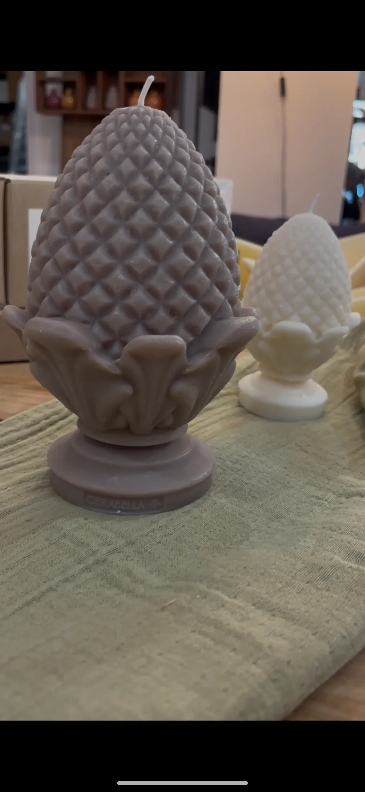 Vela decorativa Pinacle Natural Large - Imagen 6