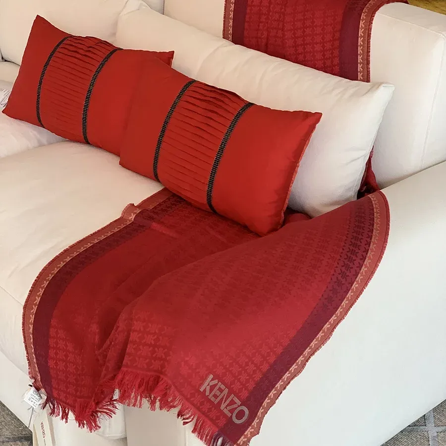 Manta roja mezcla de cashmere, seda y lino - Imagen 4