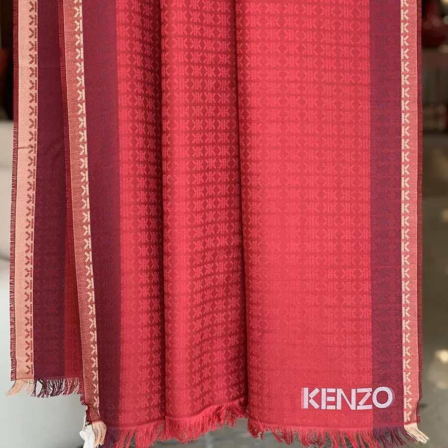 Manta roja mezcla de cashmere, seda y lino - Imagen 2