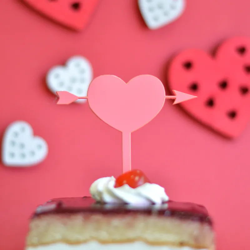 Minitopper corazón con flecha San Valentín