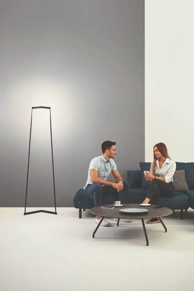 Pie de Salón LED Minimal de 20W regulable en intensidad - Imagen 9