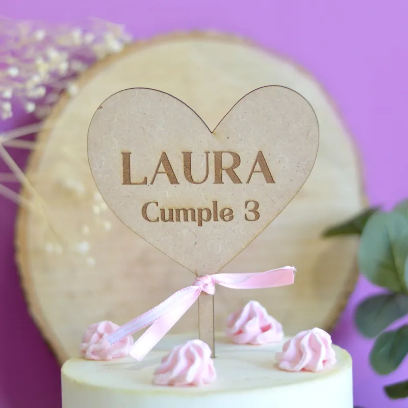 Topper corazón grabado con lazo